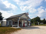 298  old gas station in Odell.jpg